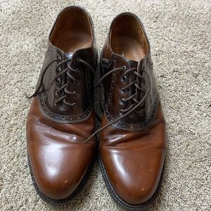 Johnston & Murphy passport two toned leather shoes